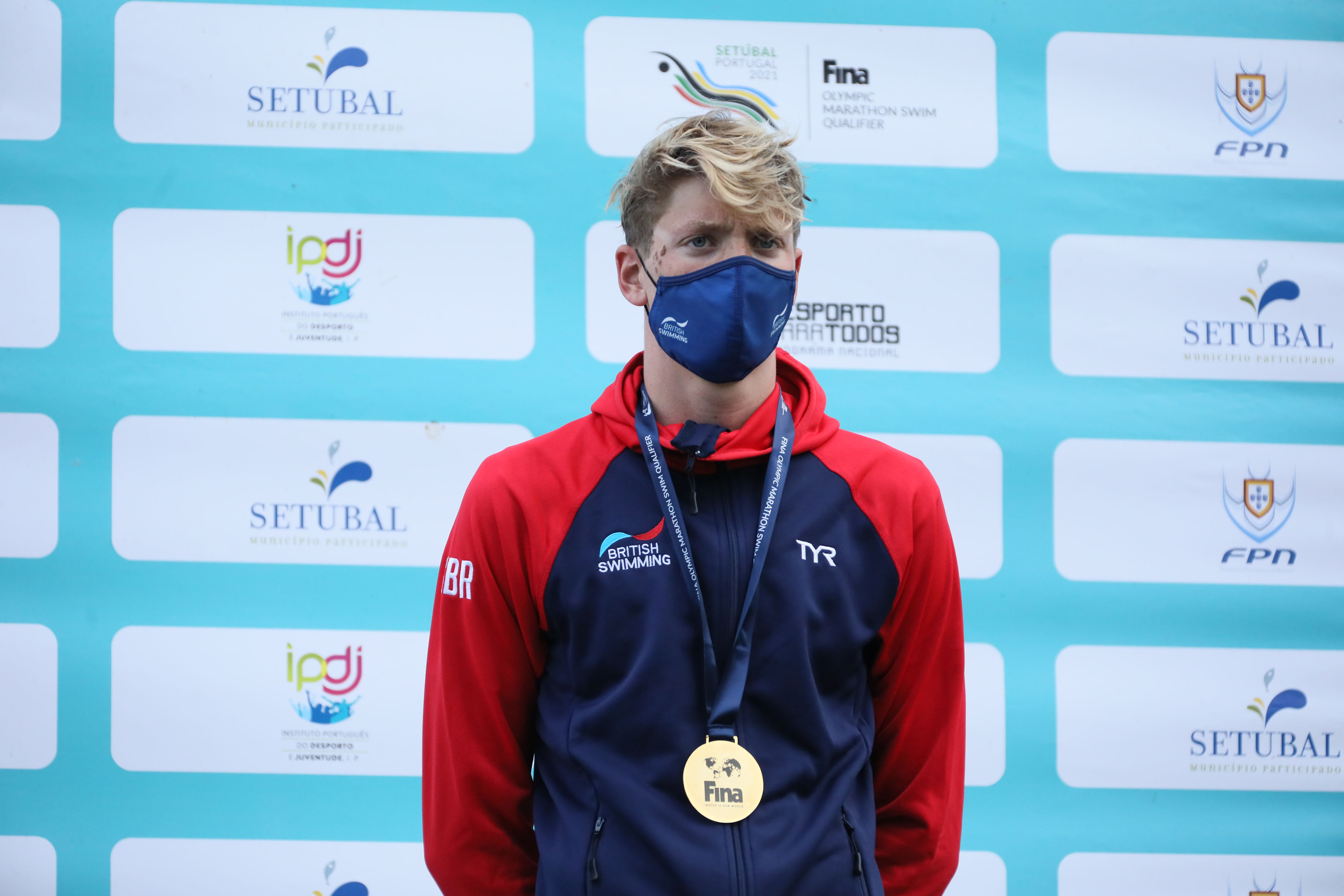 Hector Pardoe takes Gold for GB at Olympic Marathon Swimming Qualification Event in Setubal.